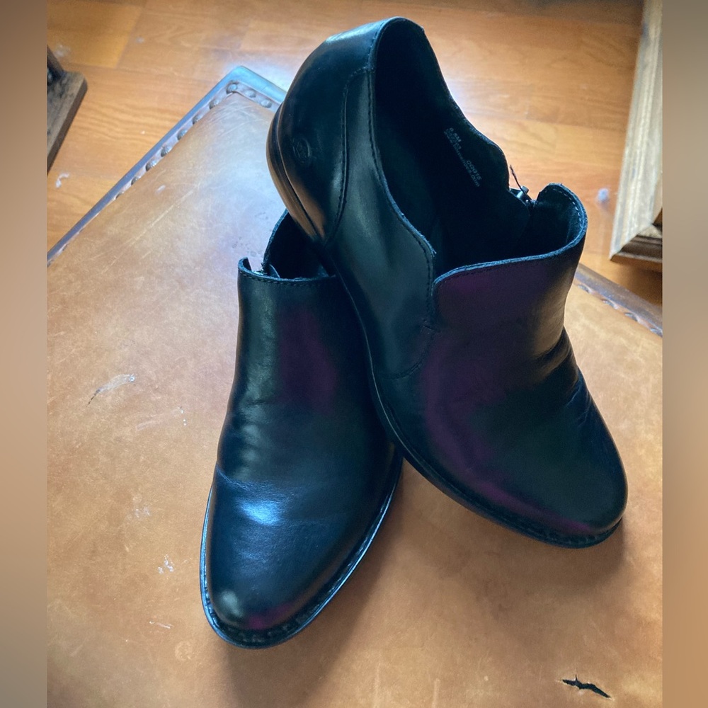 Born Classic Black Leather Slip-On Shoes 6.5